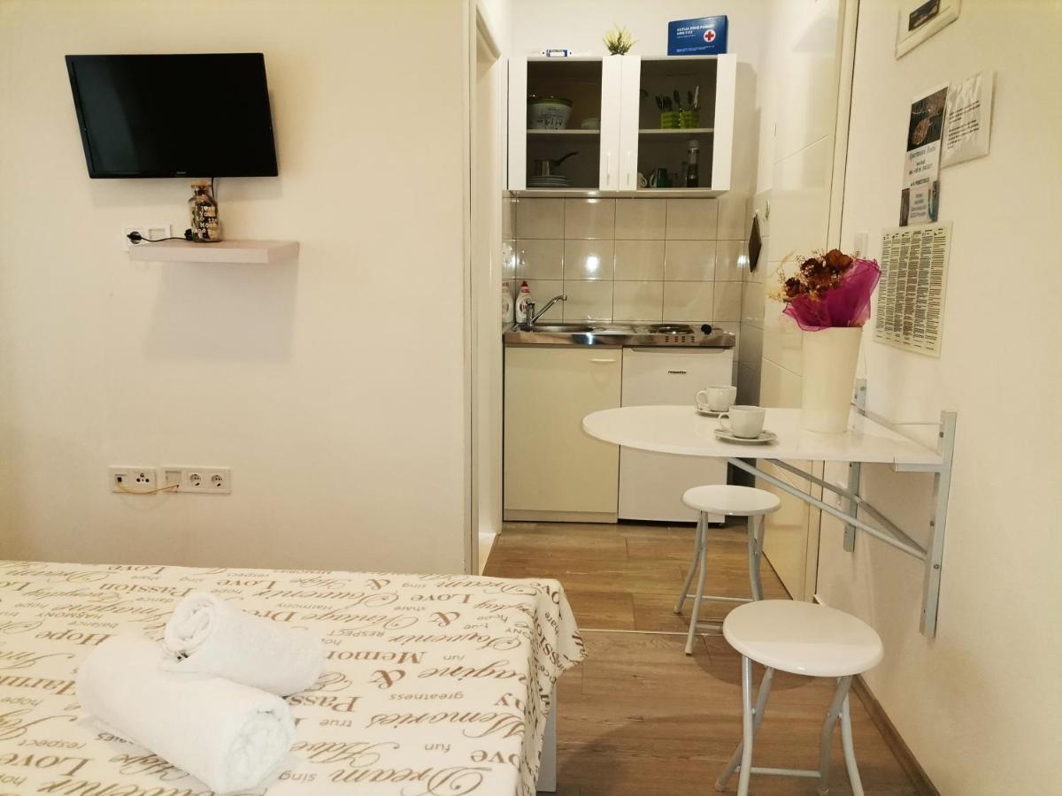 Apartmani Radic Primošten Esterno foto